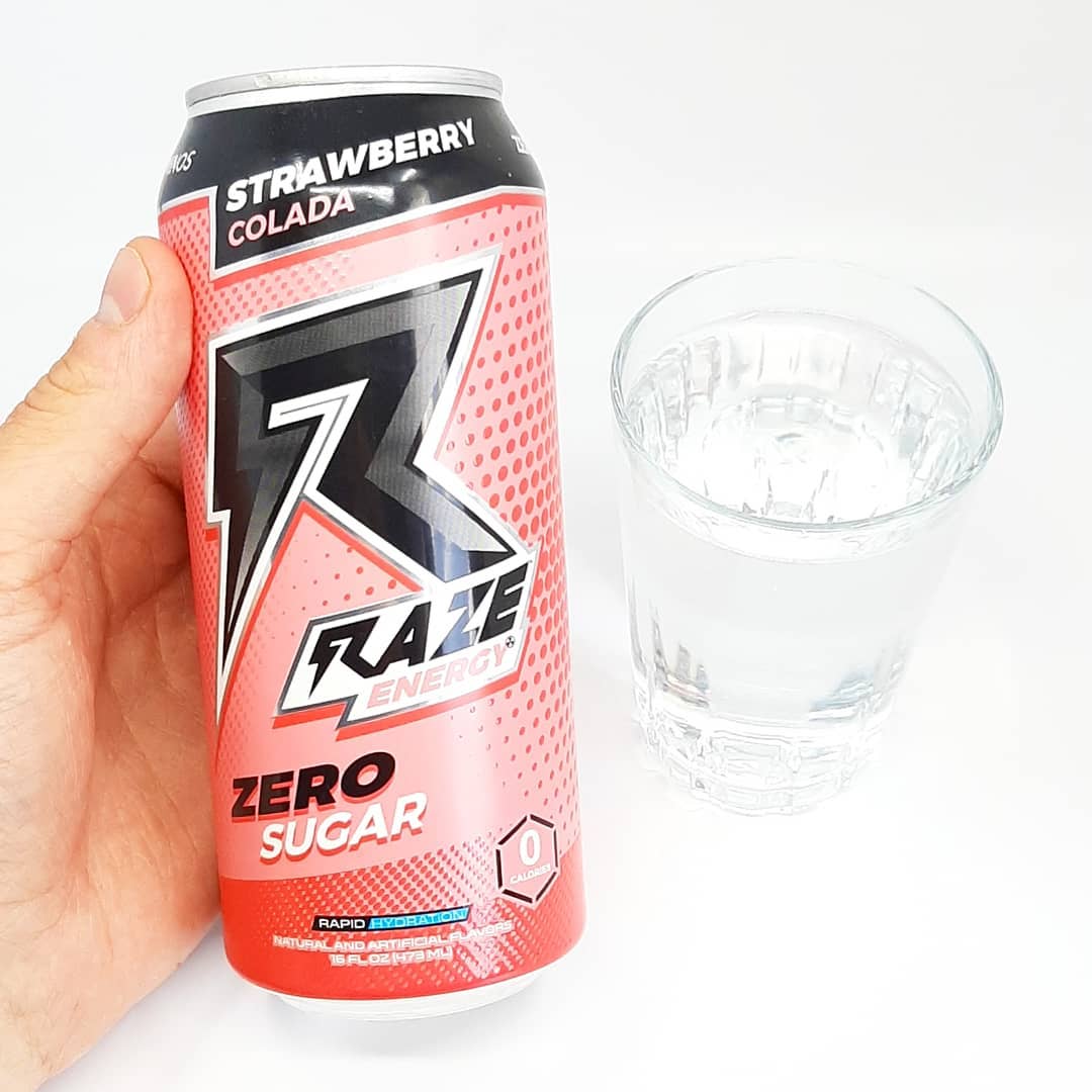 Raze Energy Strawberry Colada – energetyk bez cukru!
