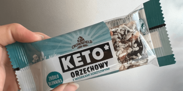 Crownfield Keto Orzechowy – jak smakuje baton z Lidla?